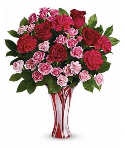 Swirl's Of Love in Wickliffe, OH | WICKLIFFE FLOWER BARN Swirl's Of Love in Wickliffe, OH | WICKLIFFE FLOWER BARN