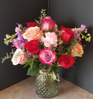SYMBOL OF LOVE Vase