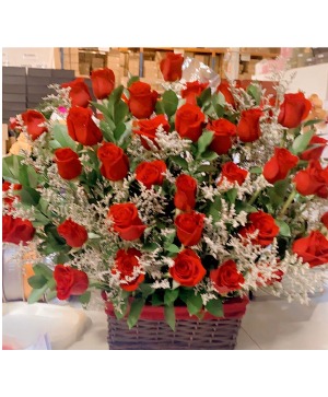 SYMPATHY BASKET  Arrangement