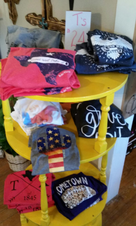 T-shirts  in Cross Plains, TX | Patsy's Flowers and Gifts
