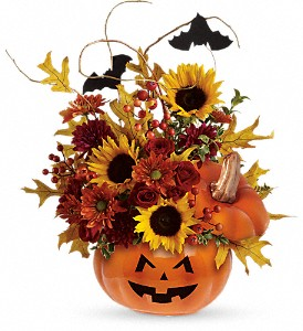 T12H100A Teleflora's Trick & Treat Bouquet 