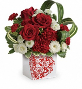 T16V405A Teleflora's Cherished Love Bouquet