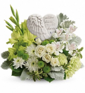 T278-4A Teleflora's Hearts In Heaven Bouquet