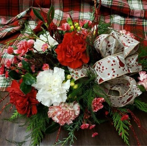 Table Arrangement Christmas Centerpiece