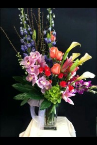 Tall floral mixed arrangement 