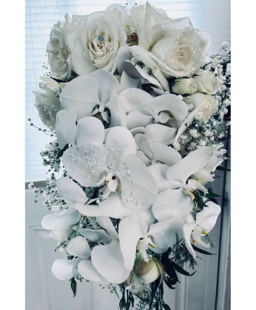 TIMELESS AND TASTEFUL Bride Bouquet  in Bloomfield, CT | Kayla's Cut Flowers
