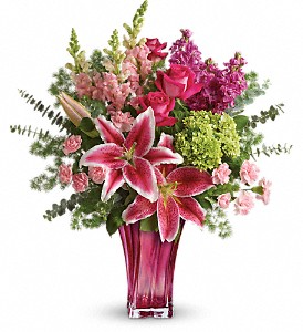 teleflora's Bold Elegance Bouquet Mother's Day