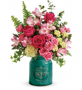 Teleflora's Country Beauty Crock