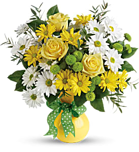 Teleflora's Daisies and Dots Bouquet