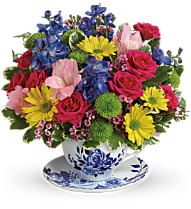 Teleflora's Dutch Garden TEV57-8B Bouquet