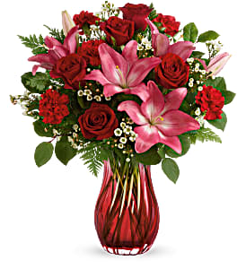 Teleflora's Enamored Elegance T21V205B Bouquet