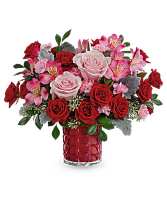 Teleflora's Enchanted Hearts Bouquet 