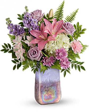 Teleflora's Glass Grandeur