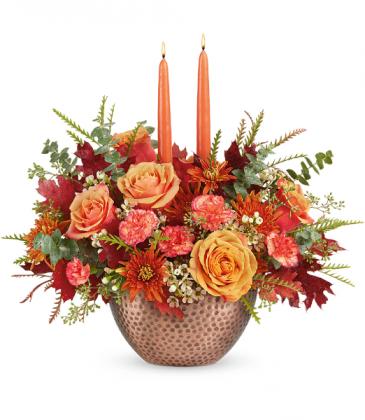 Teleflora's Gleaming Copper T21T110B Centerpiece in Moses Lake, WA | FLORAL OCCASIONS