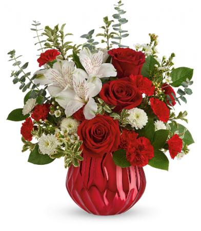 Teleflora's Heart Shine T22V410B Bouquet