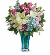 Teleflora's Hearts Pirouette Bouquet