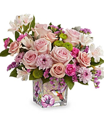 Teleflora's Humming Bird Surprise Bouquet Fresh Arrangement in a Teleflora Keepsake in Auburndale, FL | The House of Flowers