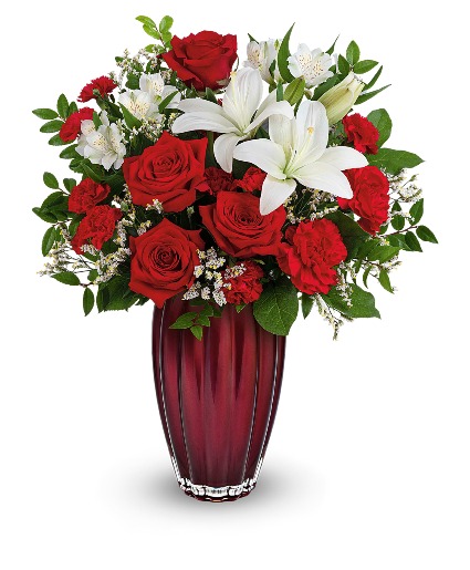 Teleflora's Modern Adoration T23V205A Bouquet