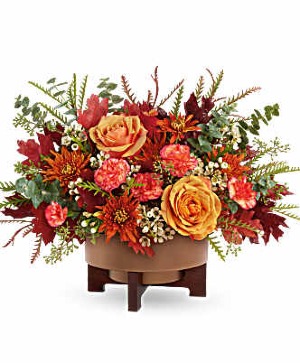 Teleflora's Modern Chic Copper Bouquet Fresh Arrangement in a Teleflora Keepsake