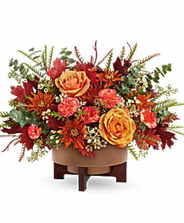 Teleflora's Modern Chic Copper Bouquet Fresh Arrangement in a Teleflora Keepsake in Auburndale, FL | The House of Flowers