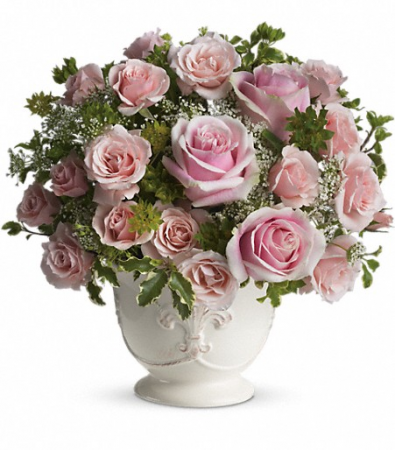 Teleflora's Parisian Pinks with Roses Fresh Vase