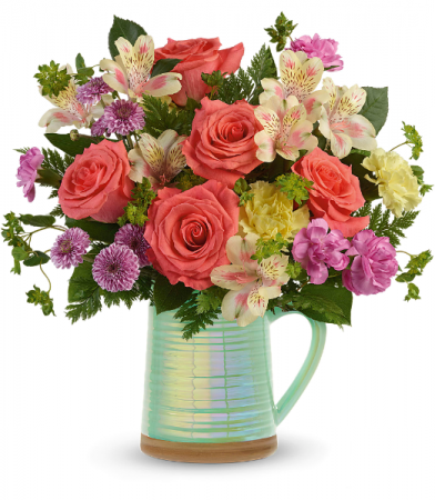Teleflora's Pour on the Beauty T21E200B Bouquet