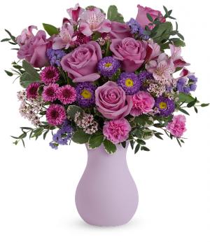 Teleflora's Prettiest Purple Bouquet 