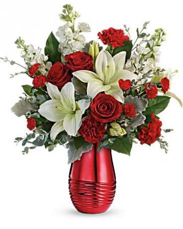 Teleflora's Radiantly Rouge Bouquet Fresh Arrangement