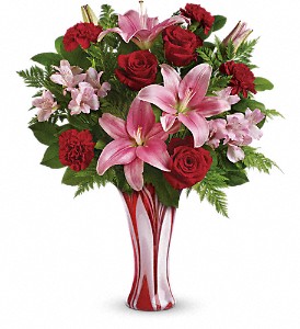 Teleflora's Rose Nouveau Bouquet