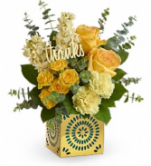 Teleflora's Shimmer of Thanks Bouquet 