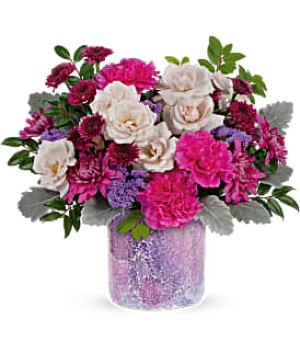 Teleflora's Shining Beauty Bouquet Fresh Arrangement with a Teleflora Keepsake