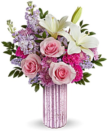 Teleflora's Sparkling Delight Bouquet Fresh Arrangement in a Teleflora Keepsake in Auburndale, FL | The House of Flowers