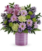 Teleflora's sweet swirls bouquet Vase