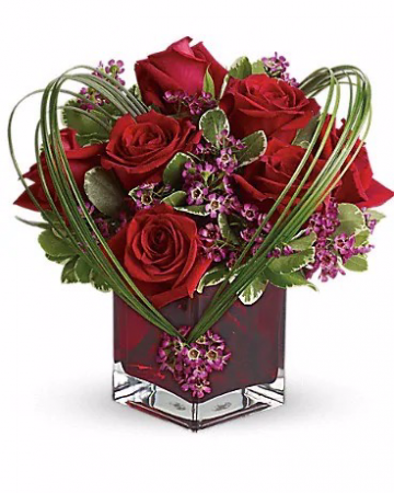Teleflora's Sweet Thoughts Bouquet With Red Roses 