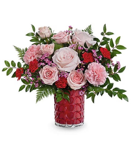 Teleflora's Sweetheart Sparkle Bouquet 