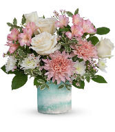 Teleflora's Sweetly You Bouquet 