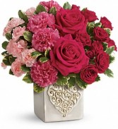 Teleflora's Swirling Heart Bouquet