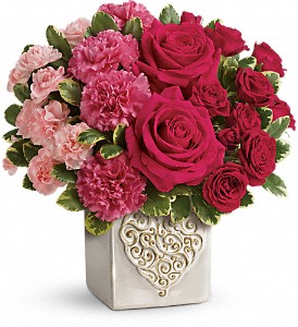 Teleflora's Swirling Heart Bouquet