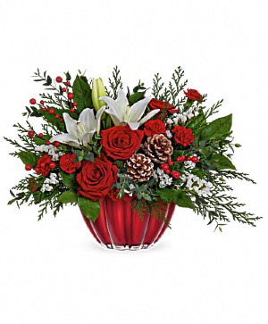 Teleflora's Vibrant Christmas Centerpiece 
