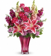 Telelflora's Bold Elegance