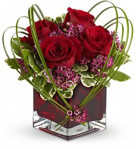 Telflora's Sweet Thoughts Bouquet rose