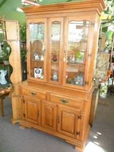 Value city deals china cabinets