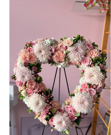 Tender Heart  in Frankfort, KY | LOUISE'S FLOWERLAND