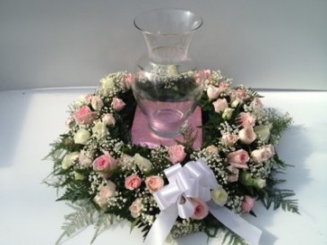 Tender Heart Urn Wreath Funeral Flowers in Fitchburg, MA | CAULEY'S FLORIST & GARDEN CENTER