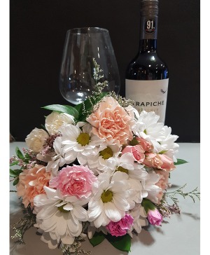 THANK YOU FOR BEING A FRIEND ! Daisies & Carnations bouquet with wine