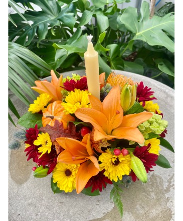 Thanksgiving Centerpiece with one candle  in Medfield, MA | Lovell's Florist, Greenhouse & Nursery