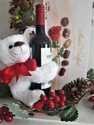 THE SNOW BEAR HUG Bear, wine, and chocolates XL box