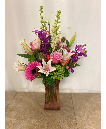 The Caitlin Pink vase with pinks & purples