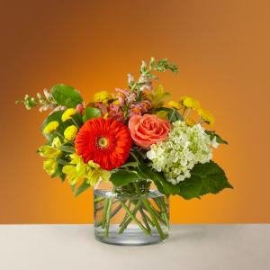 The FTD Autumn Glow Bouquet 21-F1