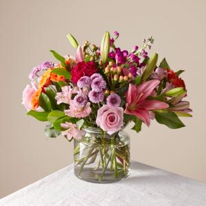The FTD Candy Hearts Bouquet 21-V3